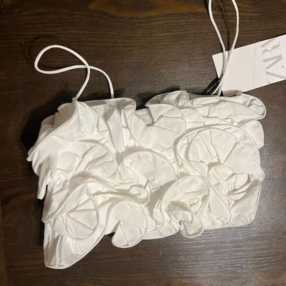 NWT Zara White Ribbed Crop Top With Raised Ruffles Thin Straps Size S - Picture 5 of 7